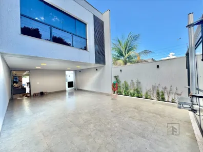 Sobrado com 3 Quartos à venda, 177m² no Jardim Mariliza, Goiânia