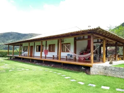 Casa de Condomínio com 2 Quartos à venda, 396m² no Posse, Petrópolis