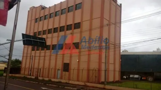 Imóvel Comercial com 1 Quarto para alugar, 1600m² no Vila Siam, Londrina