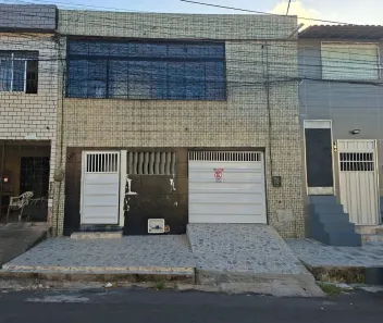 Casa com 3 Quartos à venda, 67m² no Quintino Cunha, Fortaleza