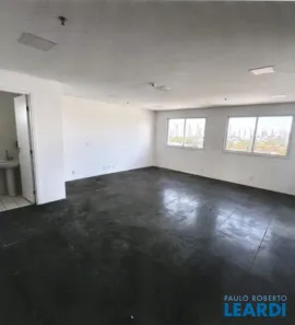 Ponto Comercial à venda, 45m² no Vila Hamburguesa, São Paulo