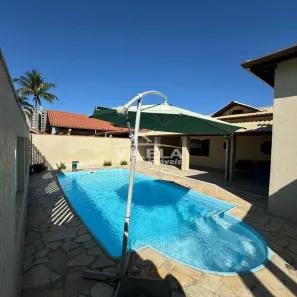 Casa com 3 Quartos para alugar, 168m² no Indaiá, Caraguatatuba
