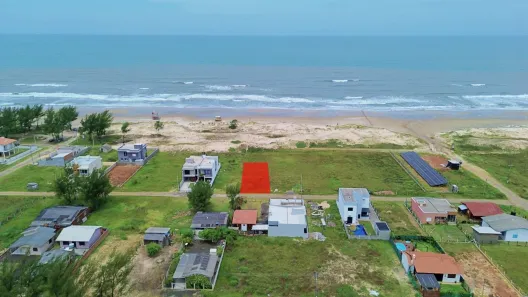 Lote/Terreno à venda, 300m² no Passo de Torres, Passo de Torres