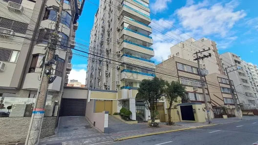 Apartamento com 3 Quartos para alugar, 97m² no Centro, Florianópolis