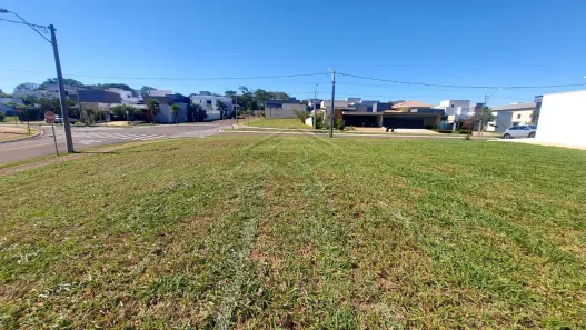 Lote/Terreno à venda, 692m² no Jardim Shangri-Lá, Bauru