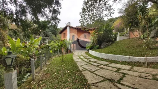 Casa com 3 Quartos à venda, 220m² no Caraguatá, Mairiporã