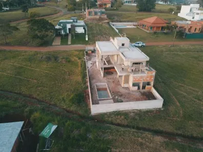 Casa de Condomínio com 4 Quartos à venda, 220m² no , Pardinho