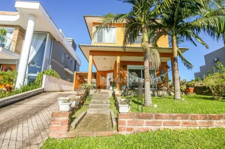 Casa de Condomínio com 4 Quartos à venda, 247m² no São Lucas, Viamão