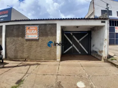 Casa com 3 Quartos para venda ou aluguel, 250m² no Garavelo Residencial Park, Aparecida de Goiânia