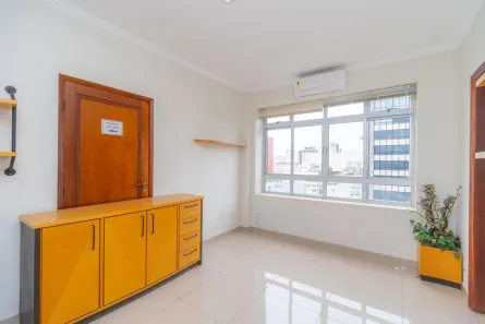 Sala Comercial para alugar, 26m² no Centro, Curitiba