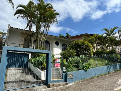 Casa com 3 Quartos à venda, 188m² no Centro, Criciúma