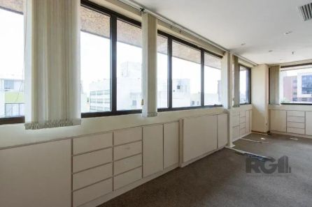Sala Comercial à venda, 52m² no Menino Deus, Porto Alegre