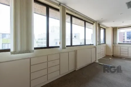 Sala Comercial à venda, 52m² no Menino Deus, Porto Alegre