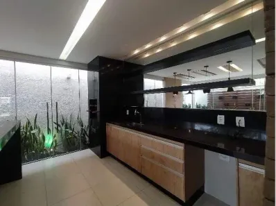 Casa de Condomínio com 3 Quartos para alugar, 160m² no Morada da Colina, Uberlândia