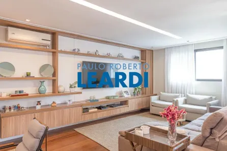 Apartamento com 4 Quartos à venda, 240m² no Higienópolis, São Paulo