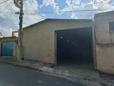 Galpão/Depósito/Armazém para alugar, 250m² no Belvedere, Ribeirão das Neves