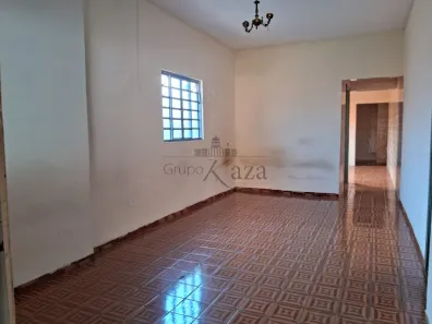 Casa com 2 Quartos à venda, 159m² no Centro, Jacareí