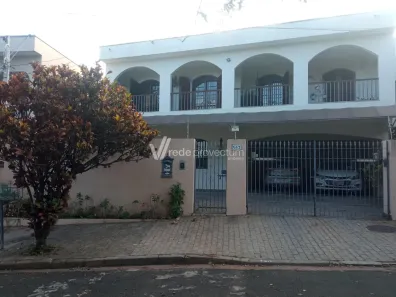 Casa com 3 Quartos à venda, 251m² no Vila Nogueira, Campinas