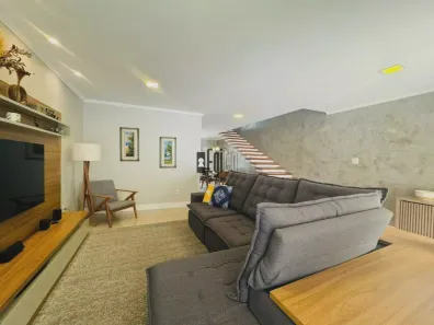 Casa com 3 Quartos à venda, 246m² no Aeroporto, Juiz de Fora