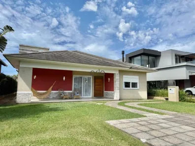 Casa de Condomínio com 5 Quartos à venda, 194m² no Remanso, Xangri-lá