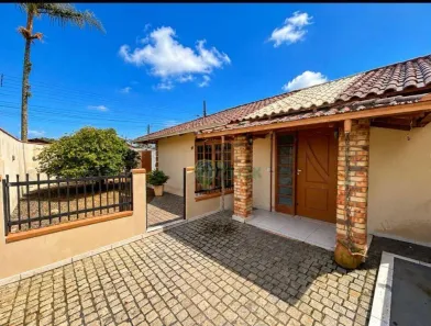 Casa com 3 Quartos à venda, 168m² no Jardim Iririú, Joinville