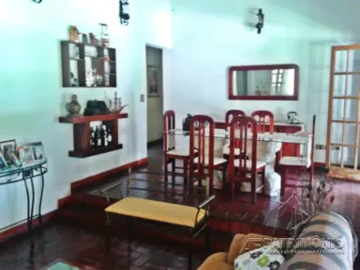 Fazenda/Sítio com 3 Quartos à venda, 357m² no Chácaras Reunidas São Jorge, Sorocaba