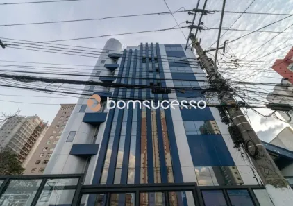 Prédio Comercial para alugar, 2500m² no Vila Azevedo, São Paulo
