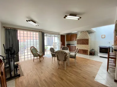Casa de Condomínio com 3 Quartos à venda, 189m² no Cavalhada, Porto Alegre