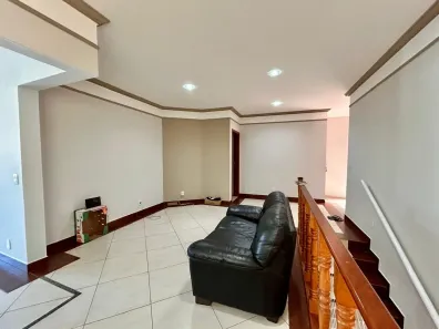 Casa com 3 Quartos à venda, 257m² no Centro, Vinhedo