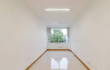 Sala Comercial para alugar, 120m² no Menino Deus, Porto Alegre