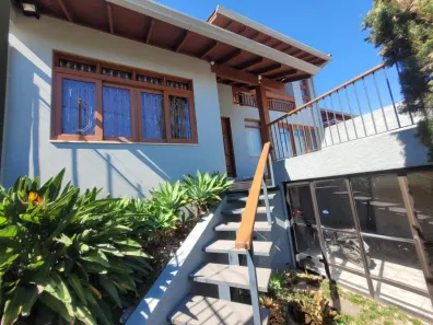 Casa com 3 Quartos à venda, 251m² no São Jorge, Novo Hamburgo