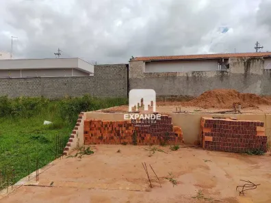 Lote/Terreno à venda, 250m² no Parque Marajoara, Botucatu