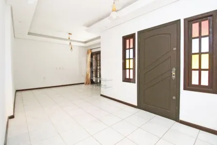 Casa com 3 Quartos à venda, 200m² no Medianeira, Porto Alegre