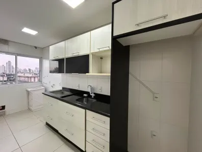 Apartamento com 2 Quartos para alugar, 70m² no São João, Itajaí