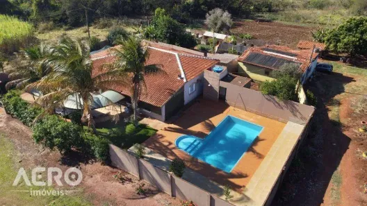 Fazenda/Sítio com 4 Quartos à venda, 274m² no Leonor Mendes de Barros, Pederneiras