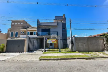 Sobrado com 3 Quartos à venda, 152m² no São Braz, Curitiba
