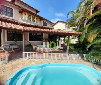 Casa de Condomínio com 4 Quartos à venda, 150m² no Badu, Niterói