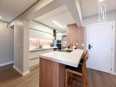 Apartamento com 2 Quartos à venda, 81m² no Centro, Florianópolis