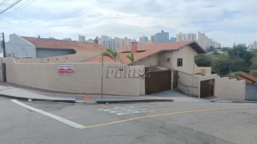 Casa com 3 Quartos para alugar, 475m² no Quebec, Londrina