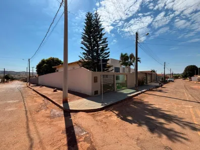 Casa com 3 Quartos à venda, 270m² no , Carmo do Rio Verde