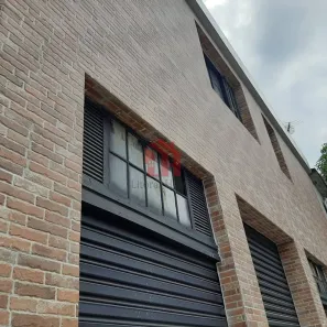 Prédio Comercial para alugar, 240m² no Vila Mathias, Santos