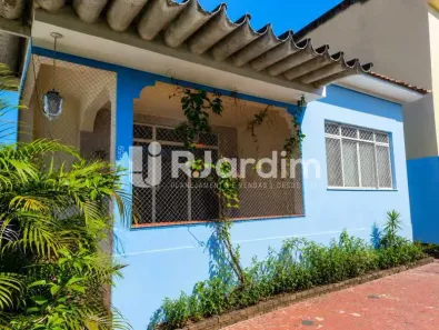 Casa com 4 Quartos à venda, 60m² no Marechal Hermes, Rio de Janeiro