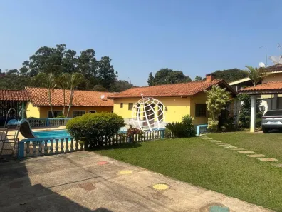 Fazenda/Sítio com 3 Quartos à venda, 406m² no Jardim Estância Brasil, Atibaia