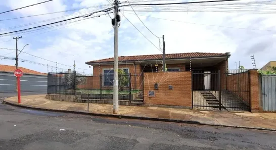 Casa com 3 Quartos à venda, 245m² no Jardim Europa (Vila Xavier), Araraquara