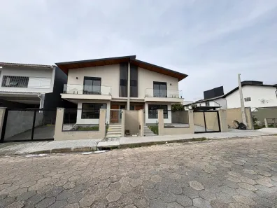 Casa com 3 Quartos à venda, 158m² no Santa Mônica, Florianópolis