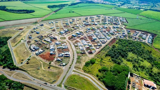 Lote/Terreno à venda, 242m² no Residencial Colinas do Engenho I, Limeira