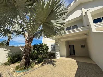 Sobrado com 3 Quartos à venda, 127m² no Floresta, Joinville