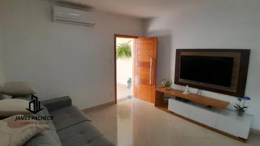Casa com 5 Quartos à venda, 350m² no Setor Central, Goiânia