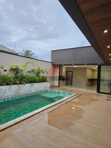 Casa com 3 Quartos à venda, 215m² no Jardim Ipê, Goiânia