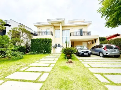 Casa de Condomínio com 3 Quartos à venda, 250m² no Suru, Santana de Parnaíba